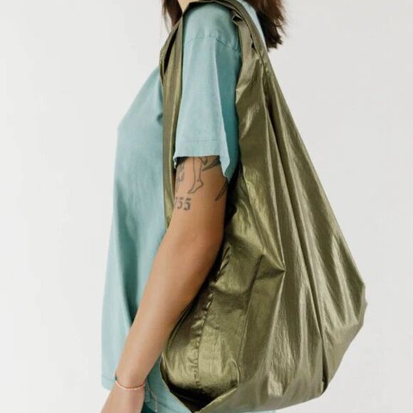 NWT Standard Baggu - Brass Metallic - Picture 4 of 5